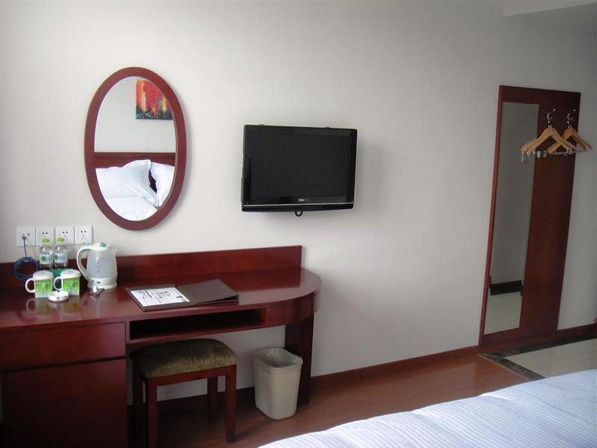 Greentree Inn Shanghai Pudong Airport Huaxia East Road Railway Station Shell Hotel Zewnętrze zdjęcie